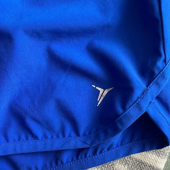 Old Navy Active Athletic Sport Gym Run Semi-Fitted Low Rise Shorts (size S) - Picture 3 of 7